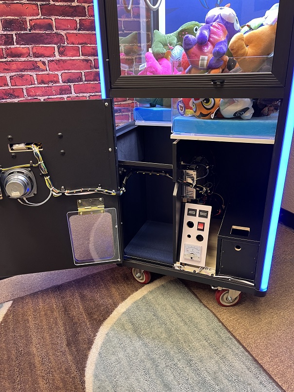 Narrow Claw Machine Internal