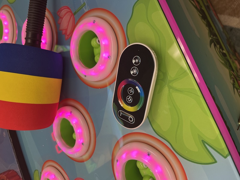 Dreamcade® Ribbit Riot remote control